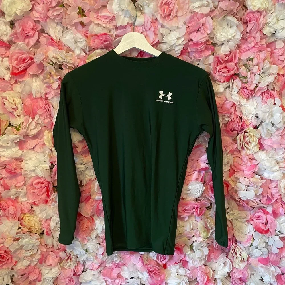 S/XS Deep Forest Green Under Armour Athletic Top - Picture 1 of 6
